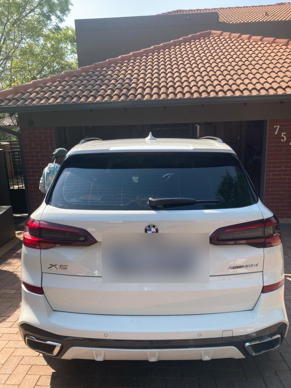 BMW X5 — Rear Tailgate after